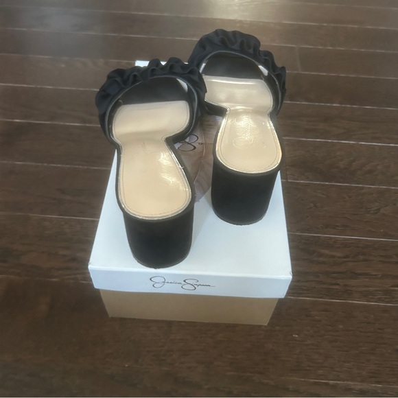 Jessica Simpson Women’s heeled open toe sandals- Size 10 - Picture 4 of 9